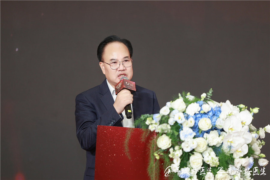 举办这么大的“好医生”公益评选活动，为什么是家庭医生？